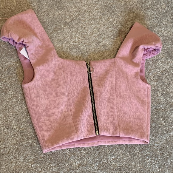 NWT J.O.A lilac crop top - Picture 6 of 9